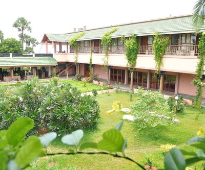 Nalla Eco Friendly Beach Resort
